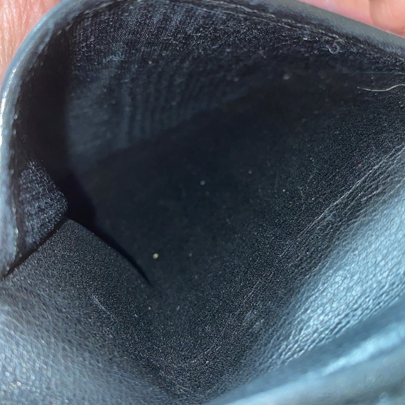 Chanel Black Lambskin Quilted Bifold Wallet - Picture 14 of 16